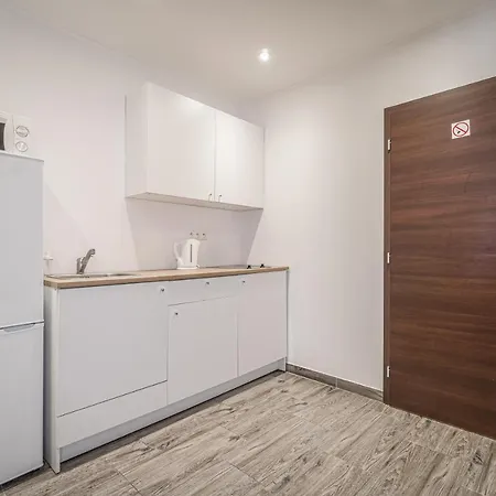 Apartment By Pyramid - Michal