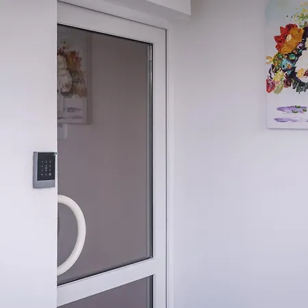 Apartment By Pyramid - Michal *