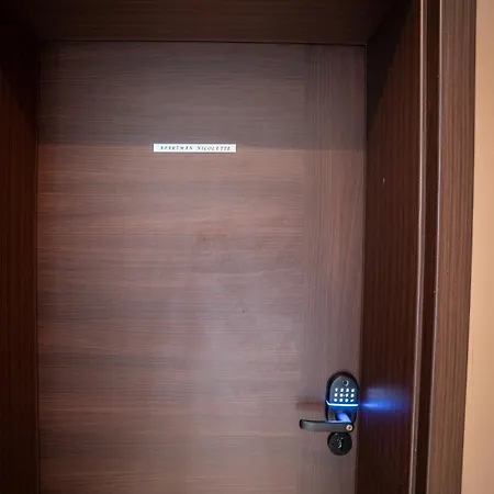 By Pyramid - Michal Apartment *