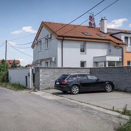 아파트 By Pyramid - Michal *