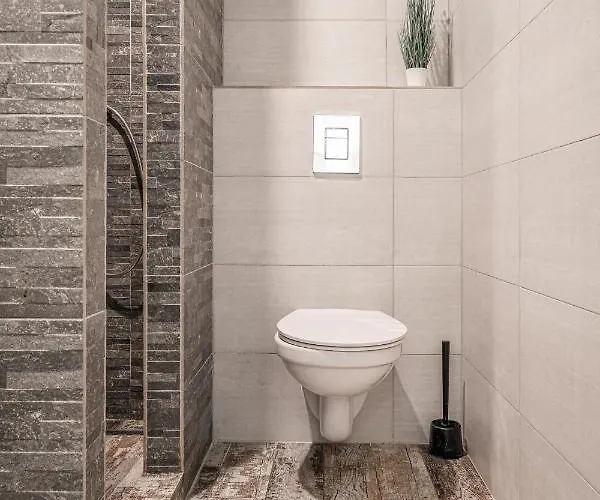 By Pyramid - Michal *