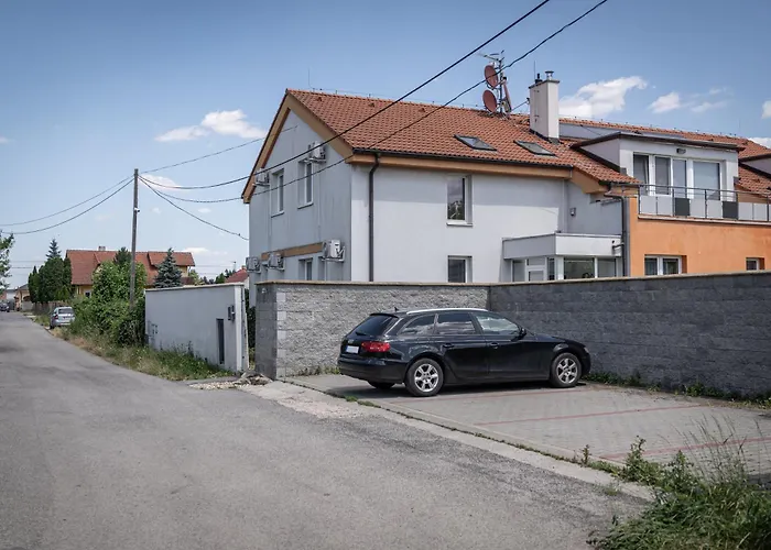 Апартаменти By Pyramid - Michal *