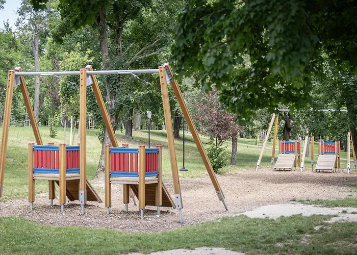 By Pyramid - Michal Bratislava